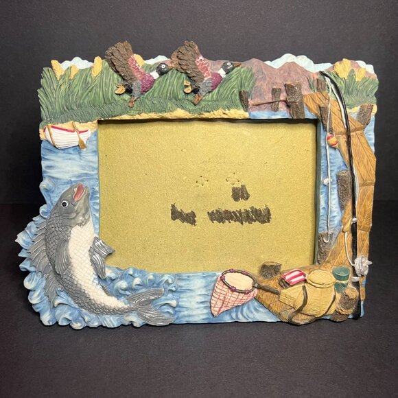 ABC Hand-Painted Resin Fishing Horizontal Picture Frame - Fits 4 x 5" Photo - Picture 2 of 7